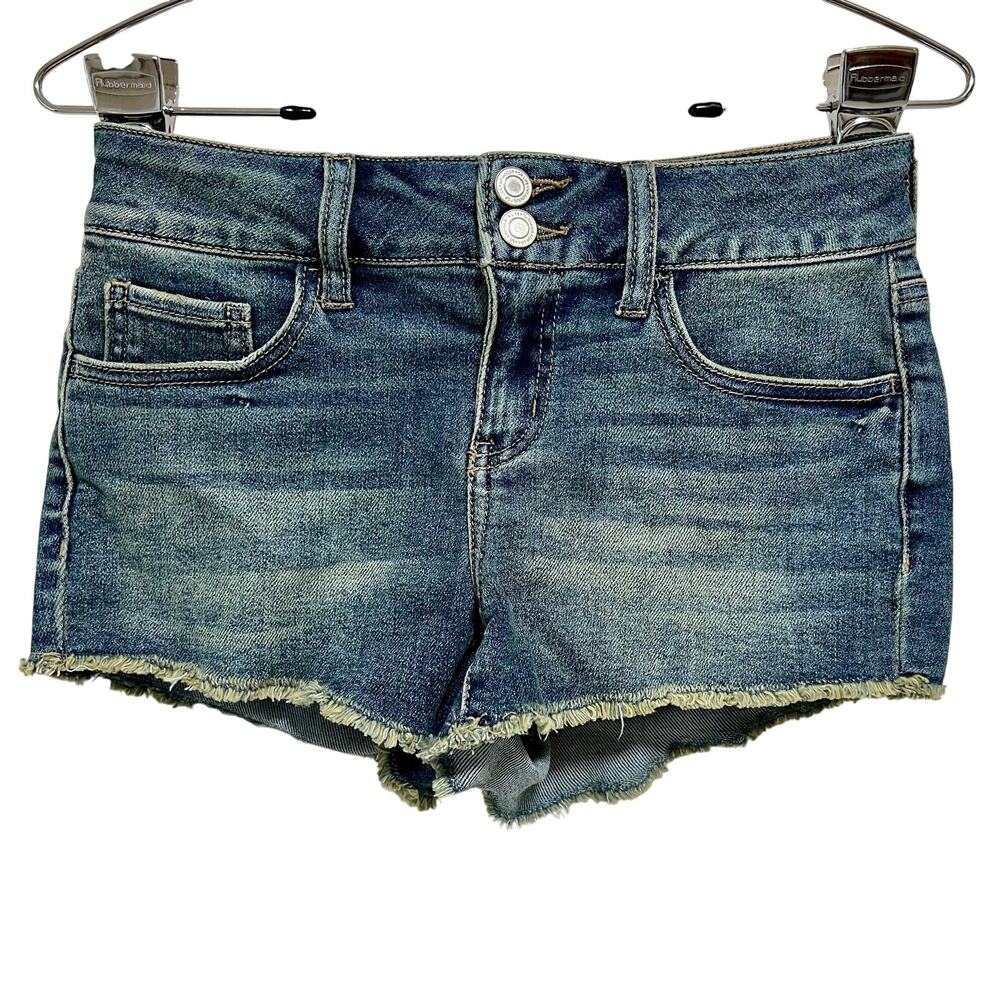 SO Low Rise Micro Mini Denim Shorts Double Button Frayed Hem Size 3 W26